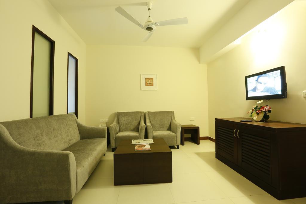 Hotel Moonlit Regency Thodupuzha Szoba fotó